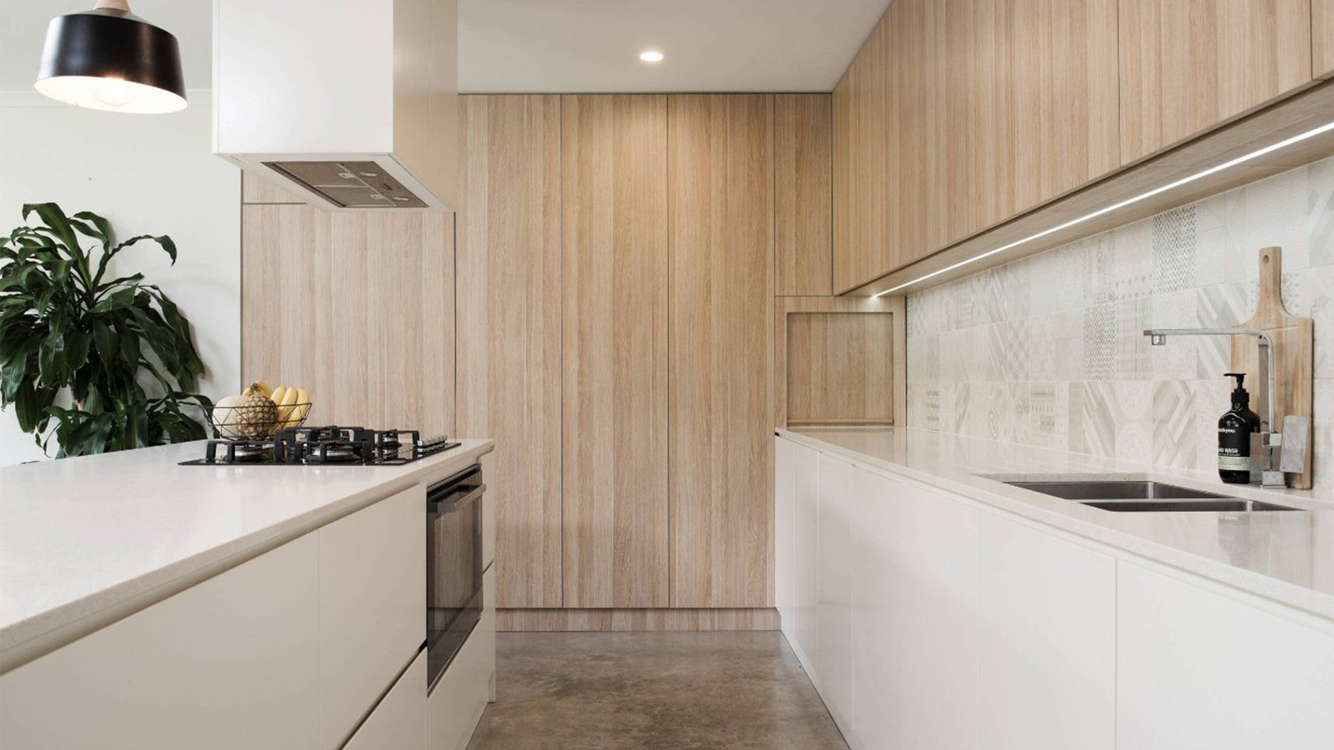 Why Melamine Faced Chipboard is Great for Kitchen Cabinets